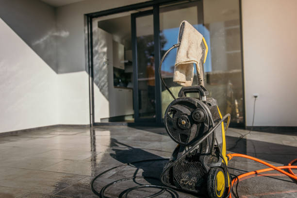 Best Gutter Cleaning and Brightening in Forest Lake, IL